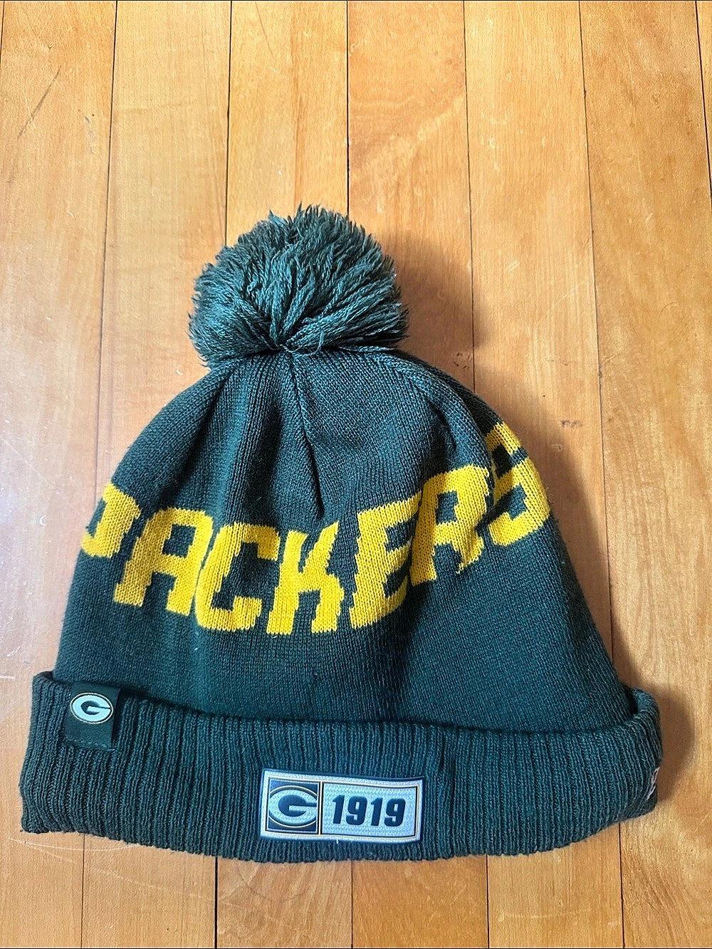 New Era Green Bay Packers NFL 100th Season Pom Beanie Green & Yellow boys one si